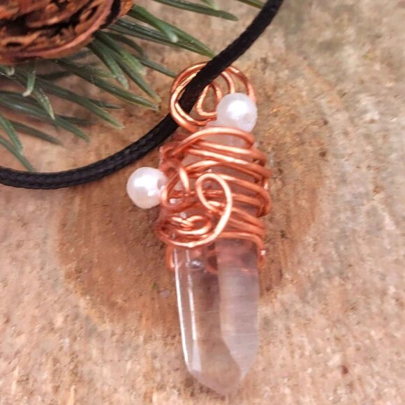 Beautiful Nature Tibet Himalayan Lemurian Crystal Point Pendant Necklace - Picture 2 of 10